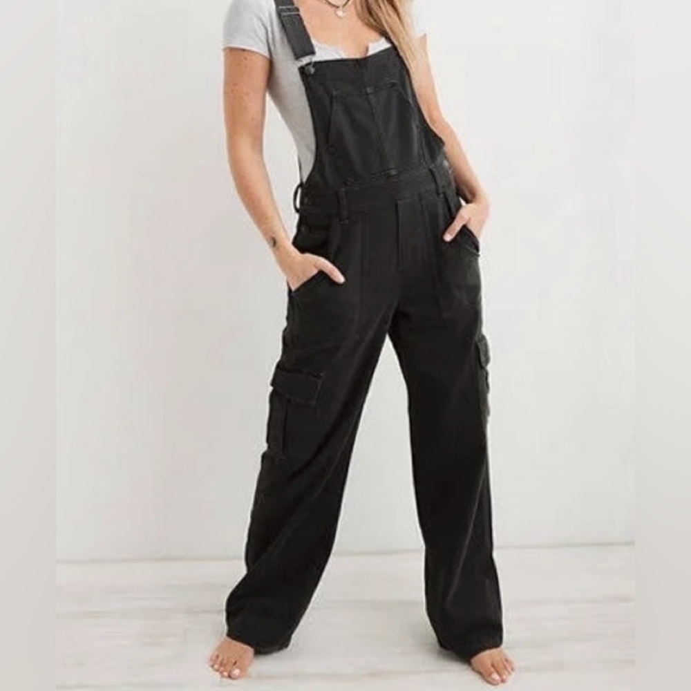 Aerie Baggy Bib Overall Smoke Gray Denim Cargo Pockets Wide Leg Small Distressed